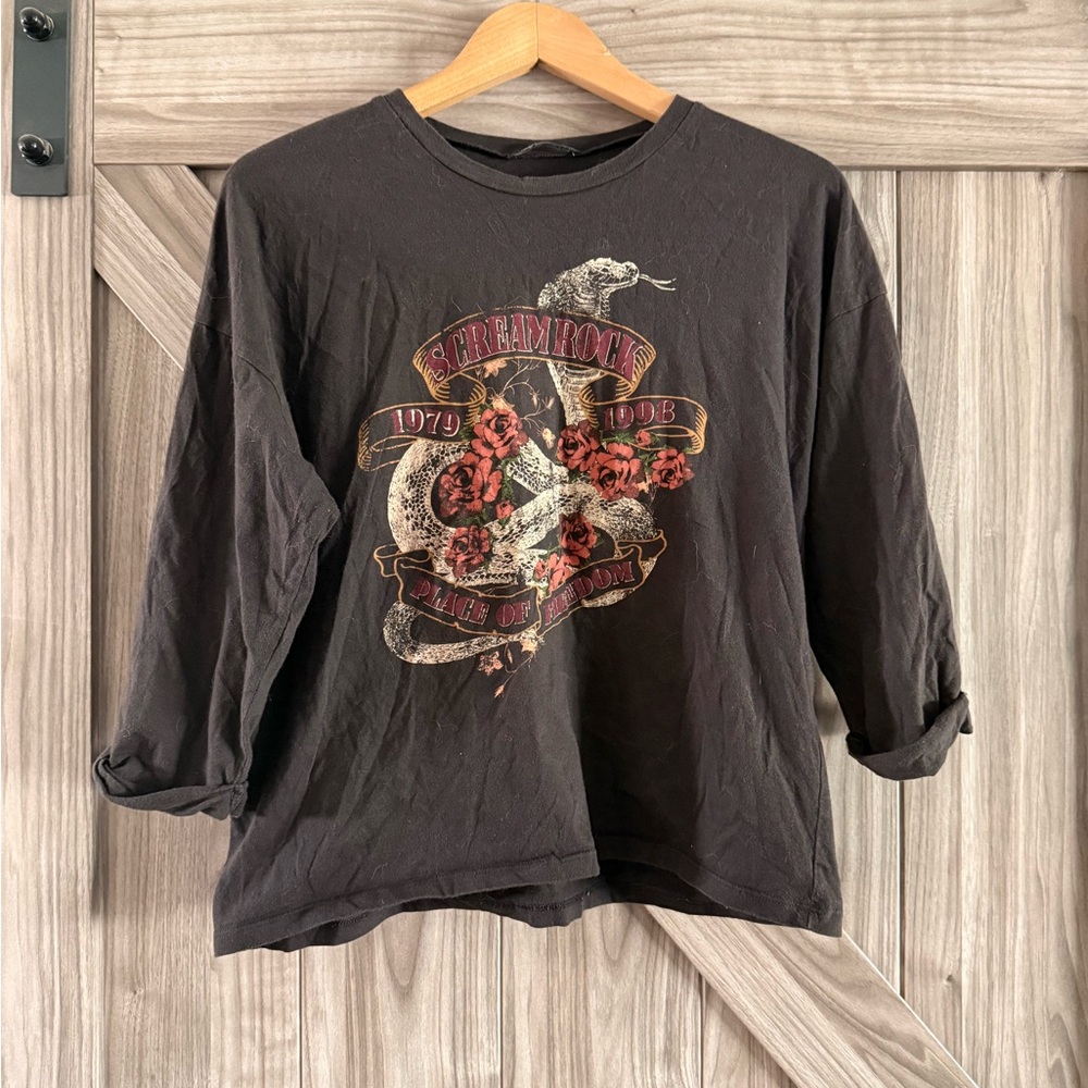 Zara Black Graphic Long Sleeve Women's Tee